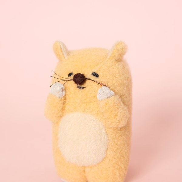 ぬいぐるみ作家・トモタwork初個展 「はずかしがりっこの春