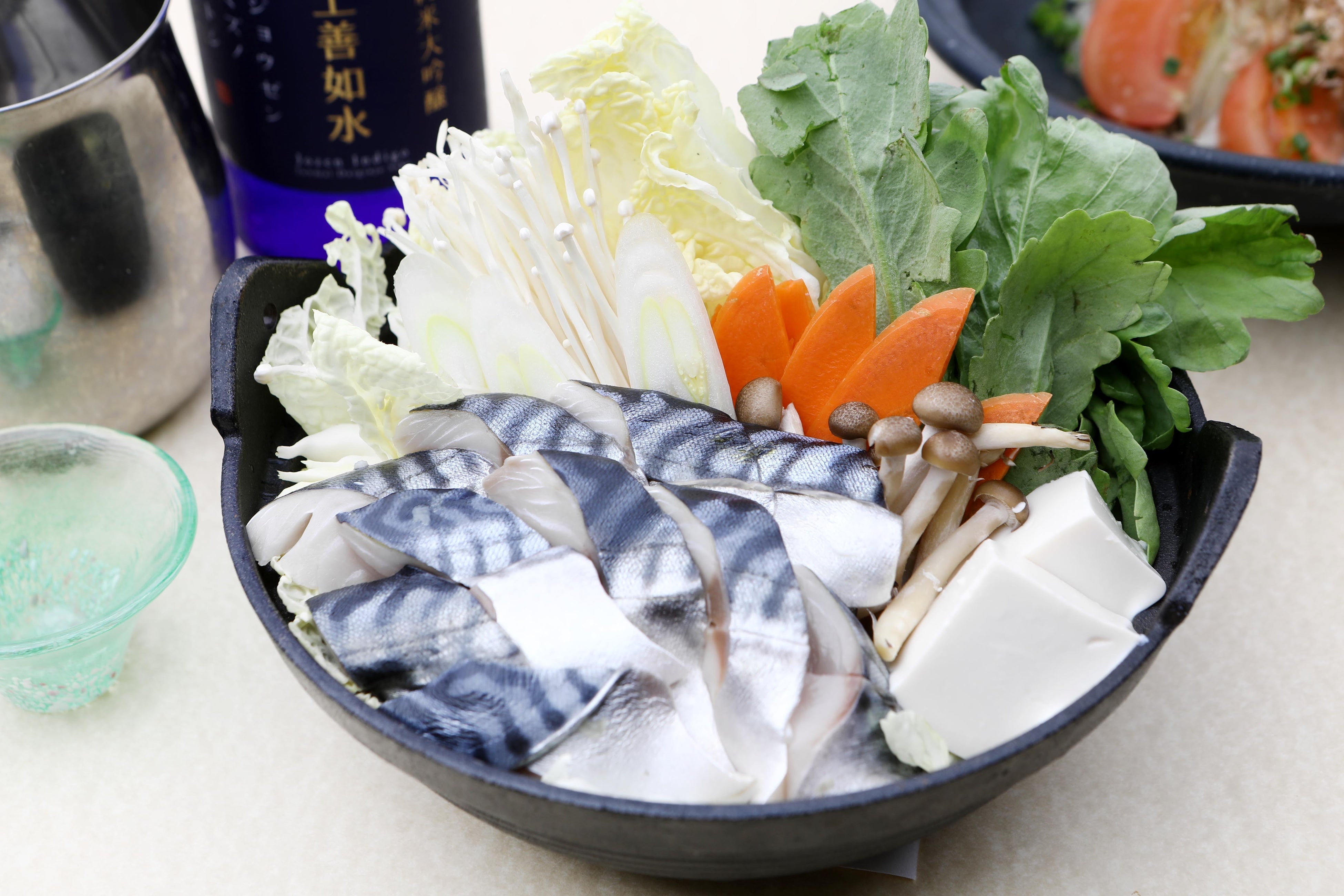 サバー：福島野菜とサバのすき焼き