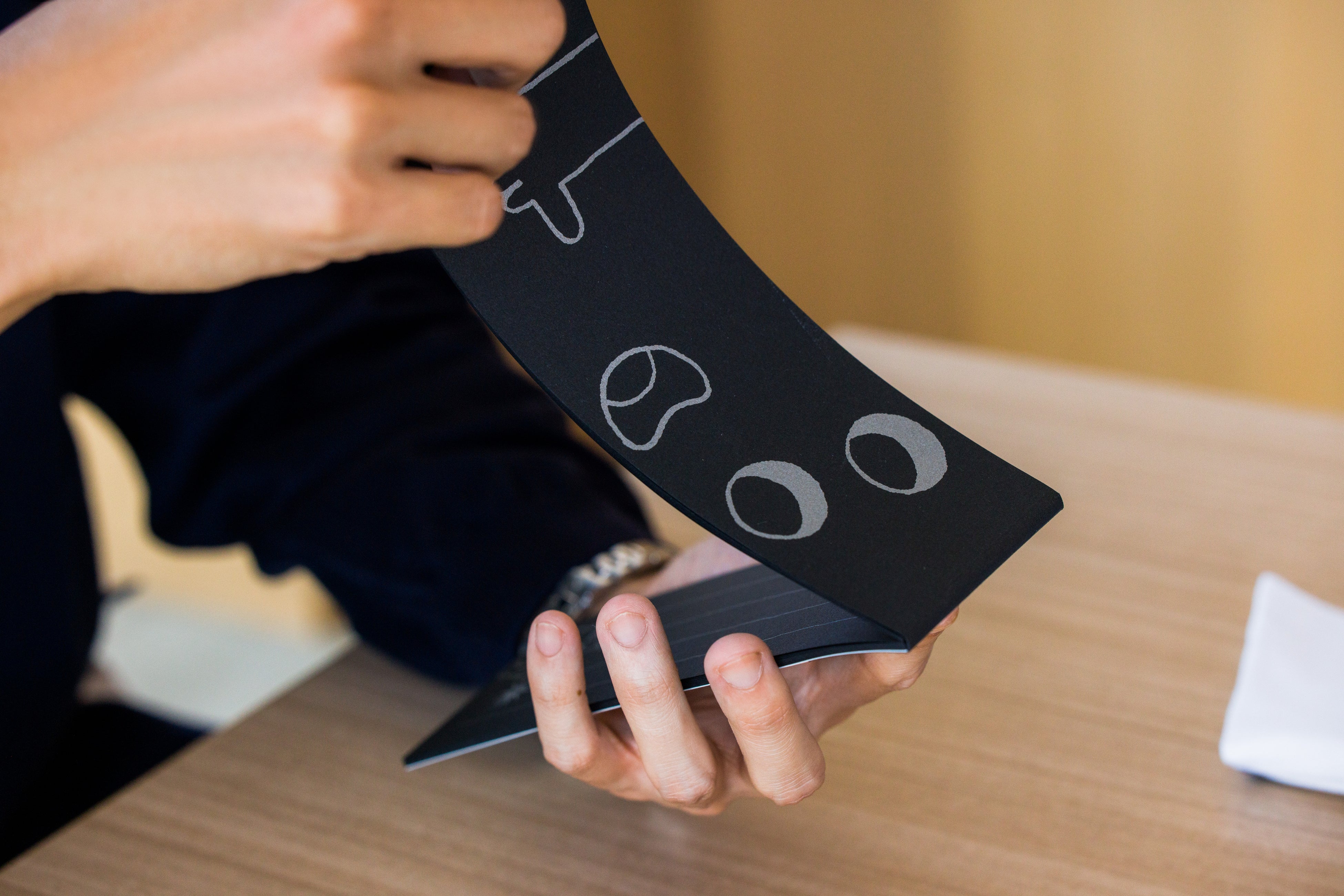 〈撮影：古水良〉