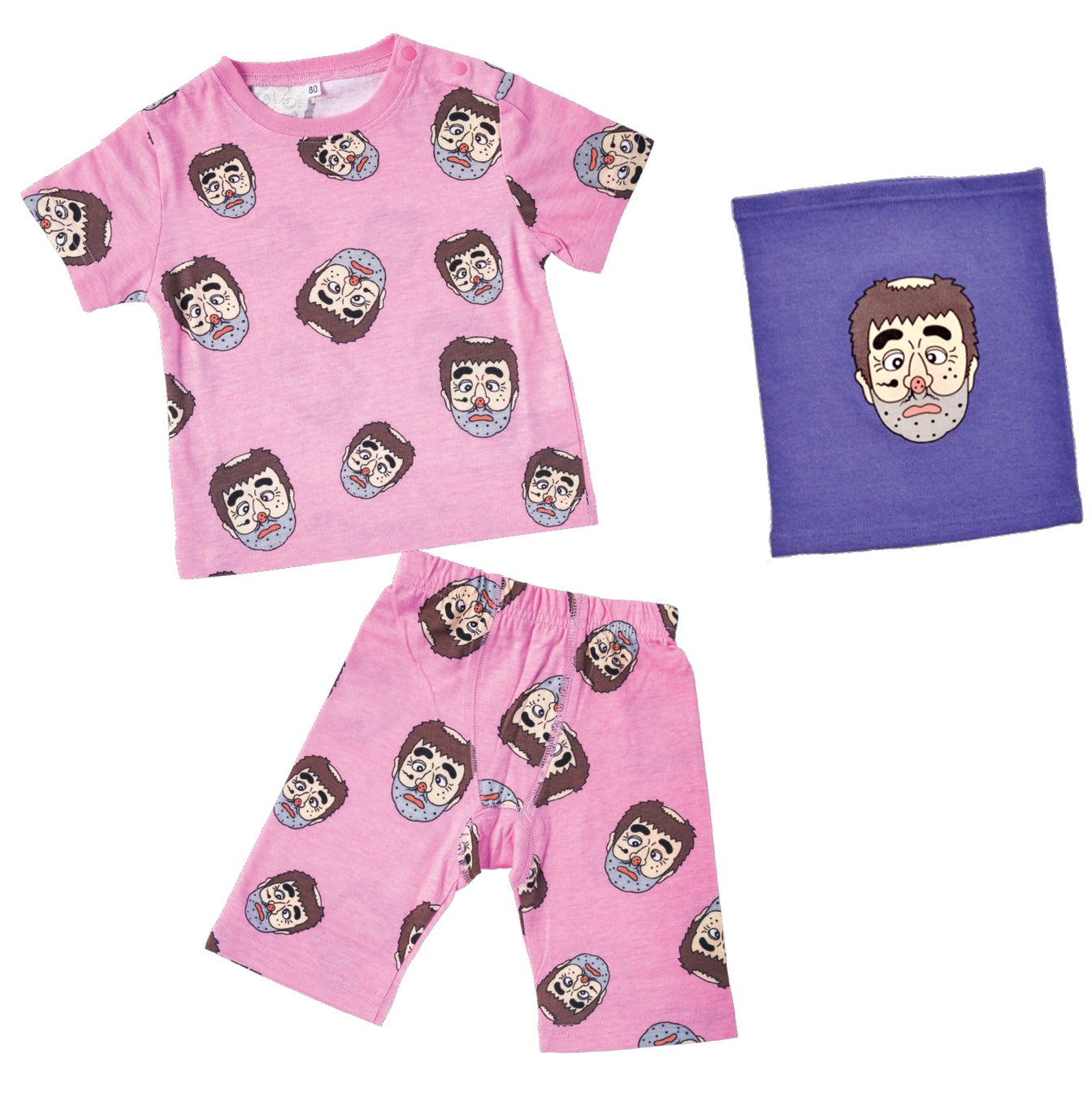 左:変なおじさんパジャマ上下セット (ジュニア・S・M・L・XL) 6,050円・右:変なおじさん腹巻 (大人用・子ども用) 2,970円