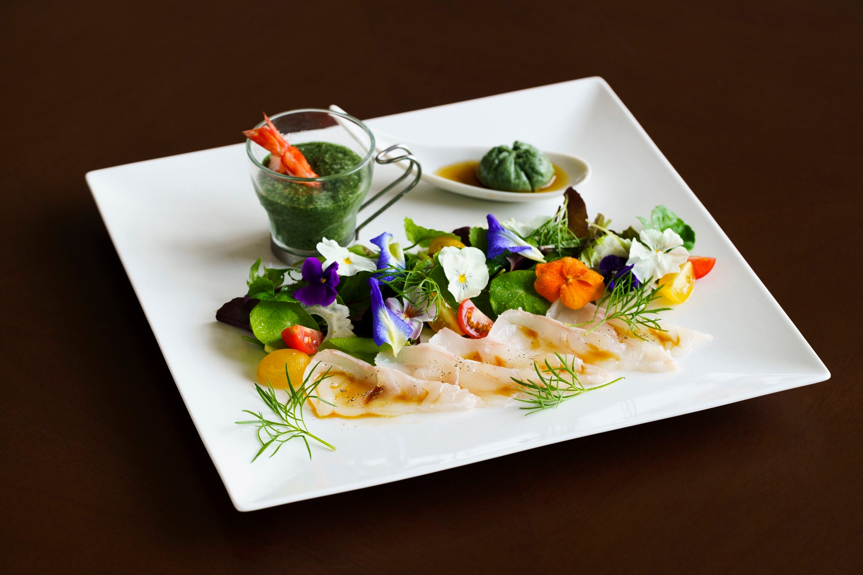 フサキガーデンサラダ、ユーグレナ✖️とろろ芋と車海老、ジーマミ豆腐 ユーグレナ風味、ミーバイと琉球野菜サラダ