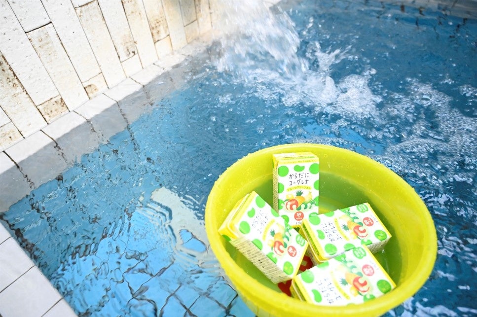 からだにユーグレナ　フルーツグリーンオレ