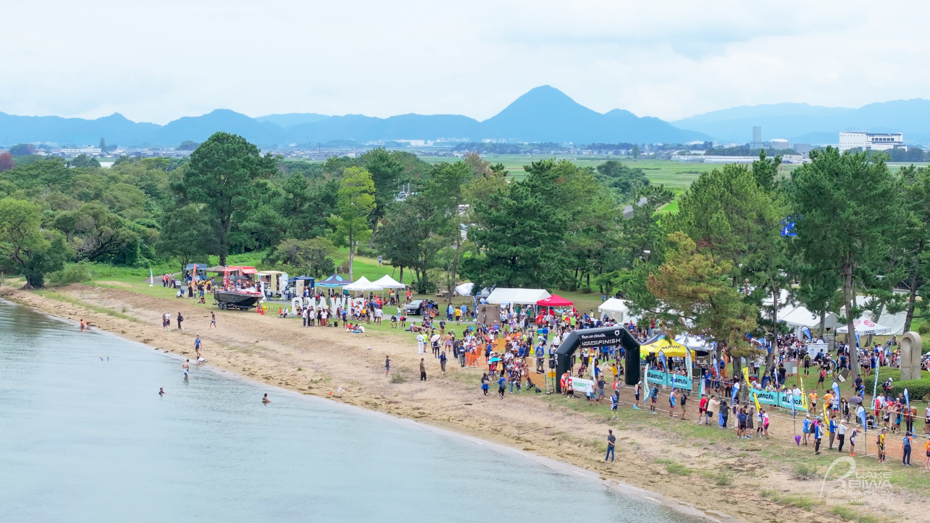 LAKE BIWA TRIATHLON大会の様子