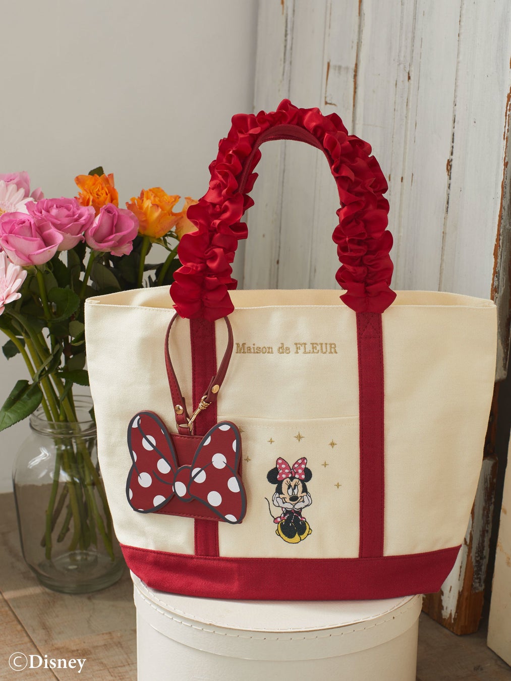 Maison De Fleur ミニーマウス や デイジーダック などキュートなdisney Girlsが集合 キャラクターをイメージしたトートバッグ パスケースが登場 株式会社ストライプインターナショナルのプレスリリース Maison De Fleur ミニーマウス や デイジーダック などキュートなdisney Girlsが集合 キャラクターをイメージしたトートバッグ パスケースが登場 株式会社ストライプインターナショナルのプレスリリース