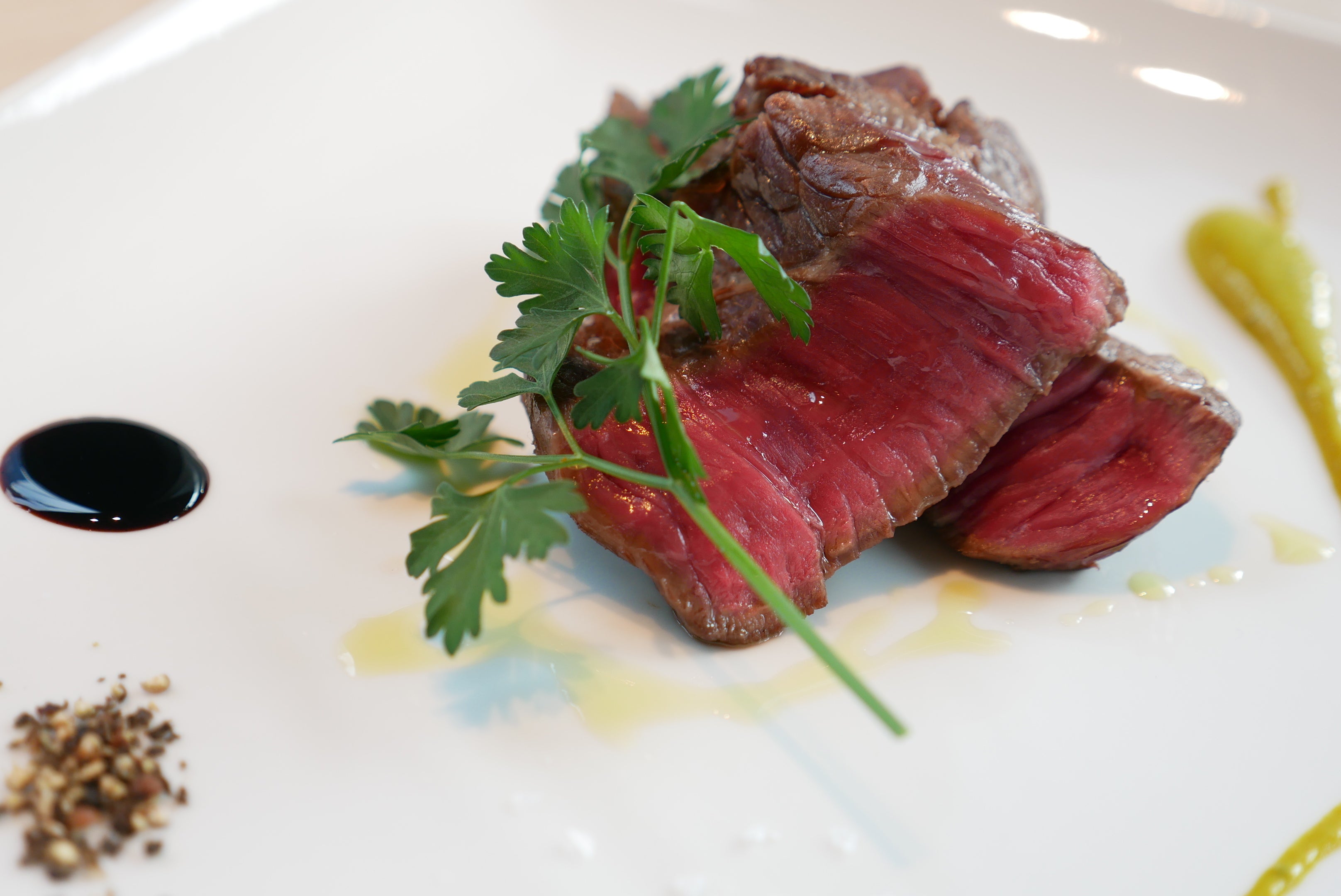 国産牛のビステッカ 2,150円（税込）