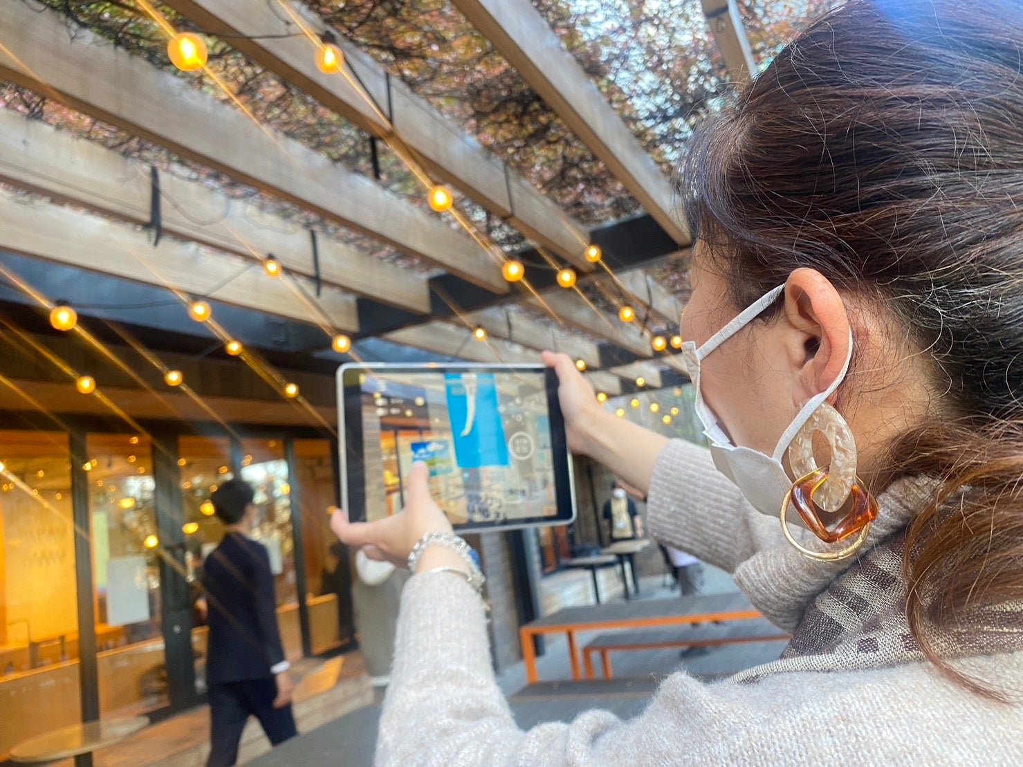 AR展示の鑑賞イメージ（※写真はうみぽす2022表彰式より）