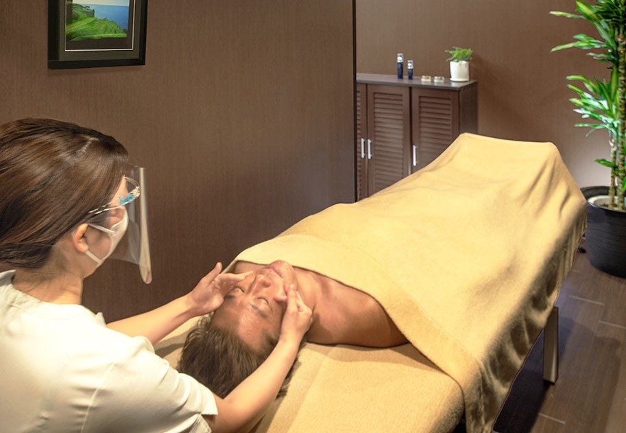 五感で心地よさを感じてストレスを開放し、肌本来の美しくなる力が引き出されます。