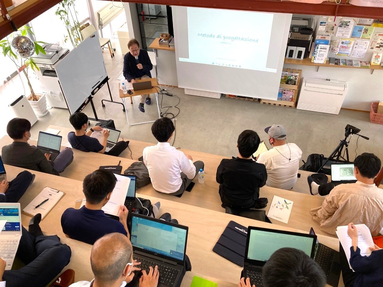 事業構想プロジェクト研究 講義の様子