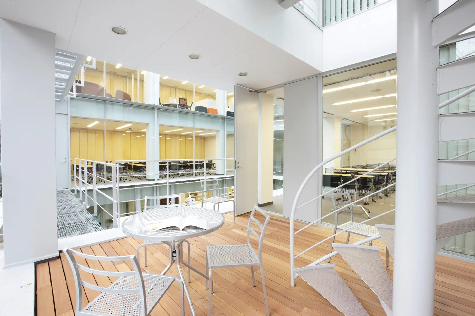 事業構想大学院大学 東京・校舎