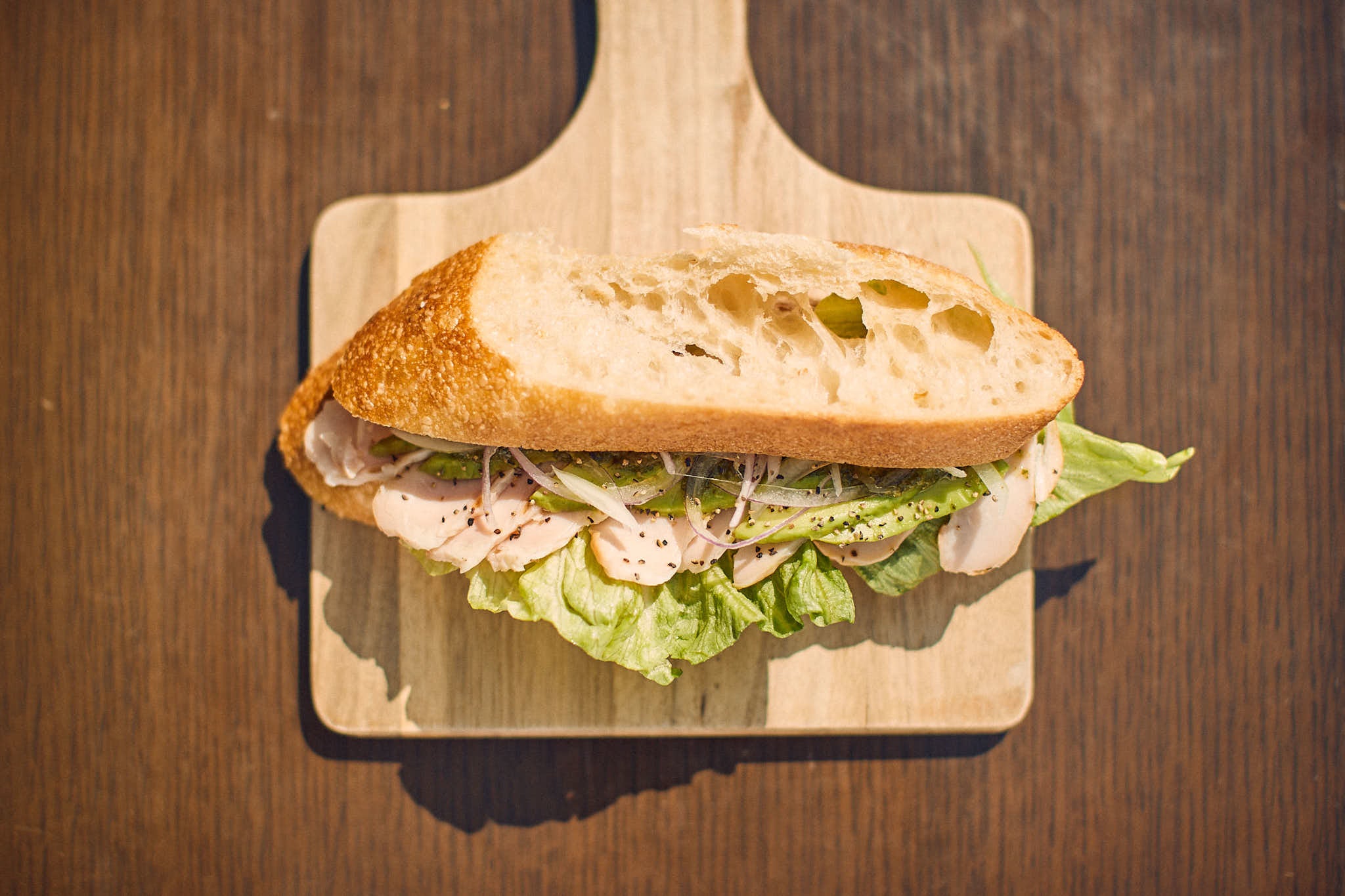 チキンのサンドイッチ