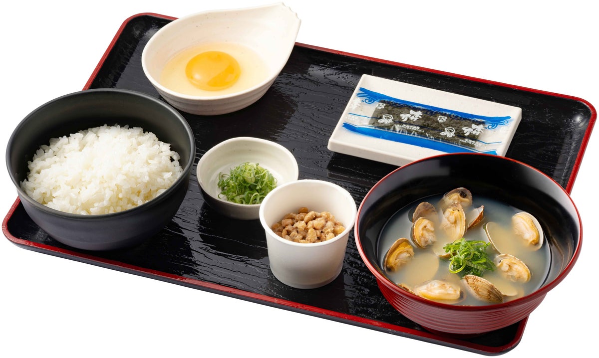 納豆・味付けのり・生たまご・中ライス・貝汁 税込601円