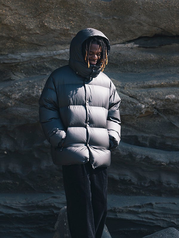 軽さの極み KAJIF × URBAN RESEARCHの究極軽量ダウンが発売 | 株式会社