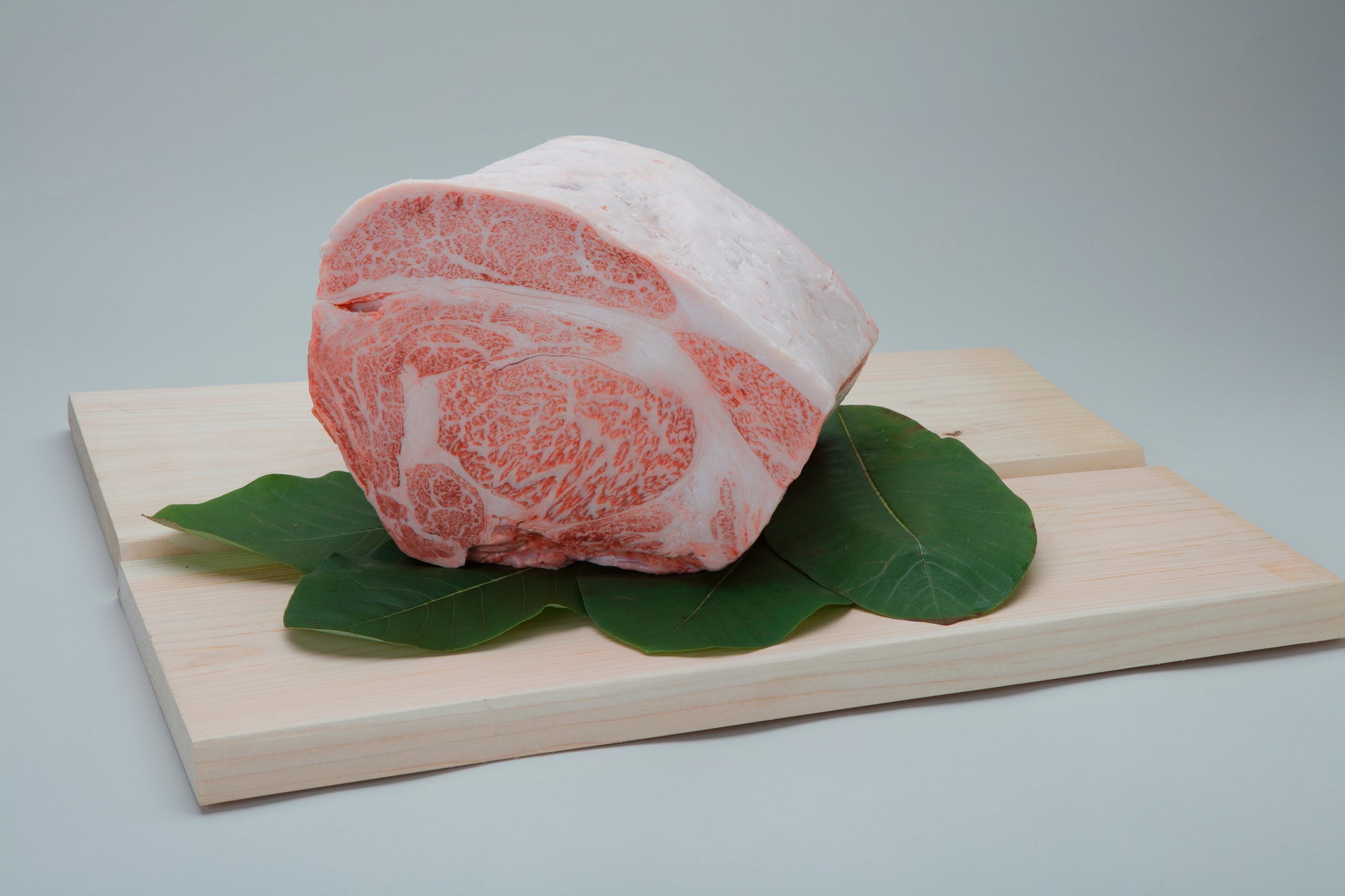 クイーンズ 伊勢丹初登場 自然と共存する希少なブランド牛 地元名産のみかん 皮 を食べて育てた みっかび牛 株式会社エムアイフードスタイルのプレスリリース クイーンズ 伊勢丹初登場 自然と共存する希少なブランド牛 地元名産のみかん 皮 を食べて育てた みっかび牛 株式会社エムアイフードスタイルのプレスリリース