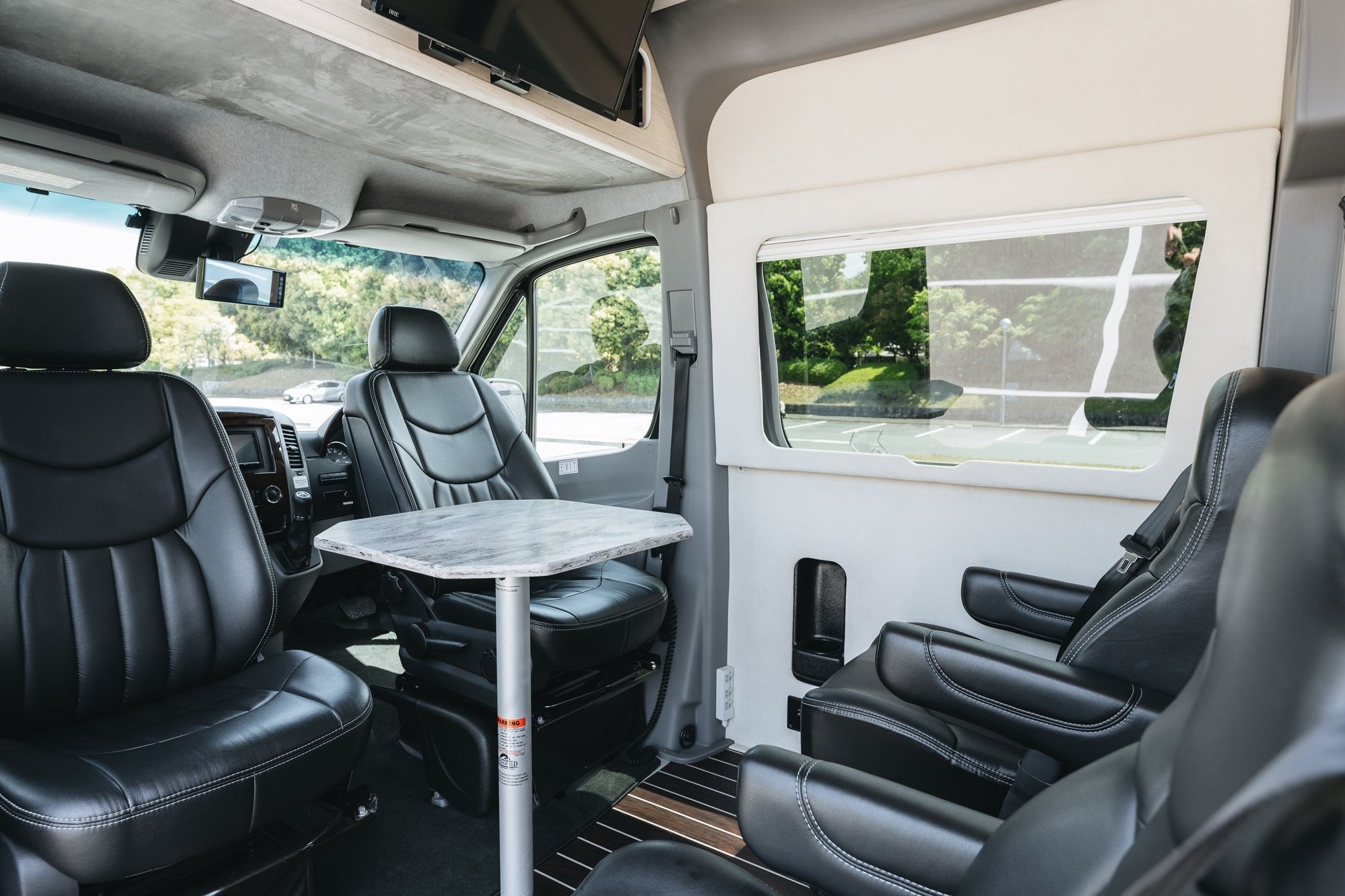 INTERSTATE（メルセデスベンツ・スプリンター）