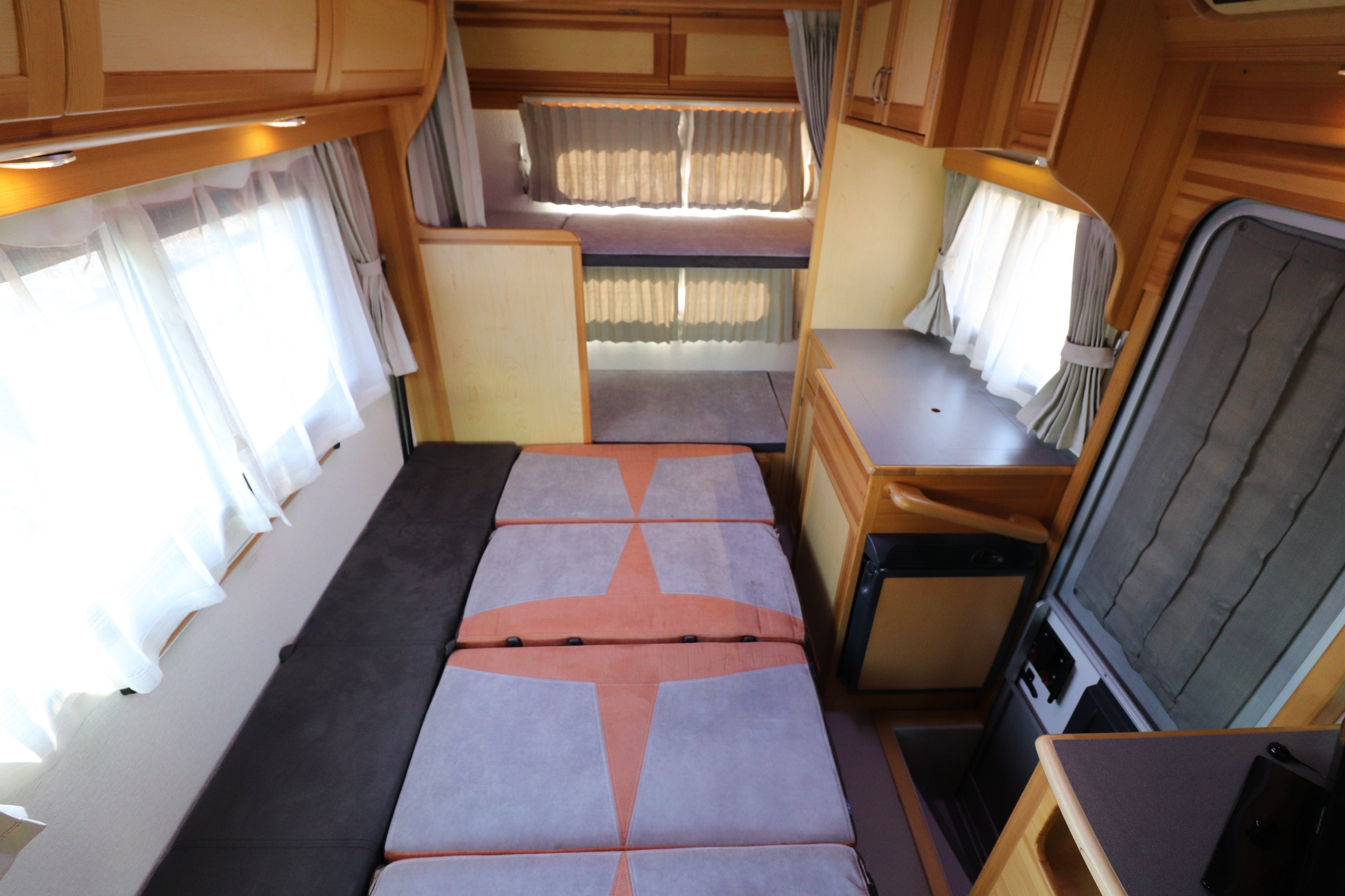 ファミリーに選ばれるキャンピングカー