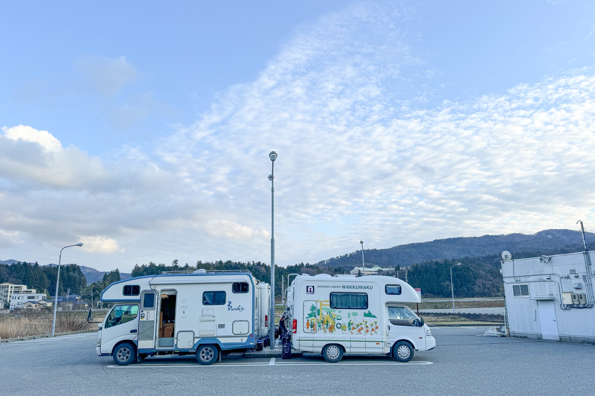 石川県輪島市に配車したCarstayのキャンピングカー10台