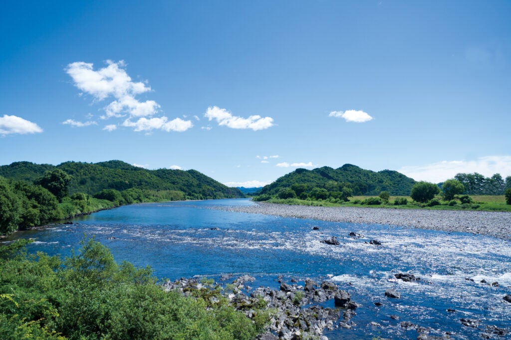 サンクラフトの近くを流れる清流長良川(ながらがわ)