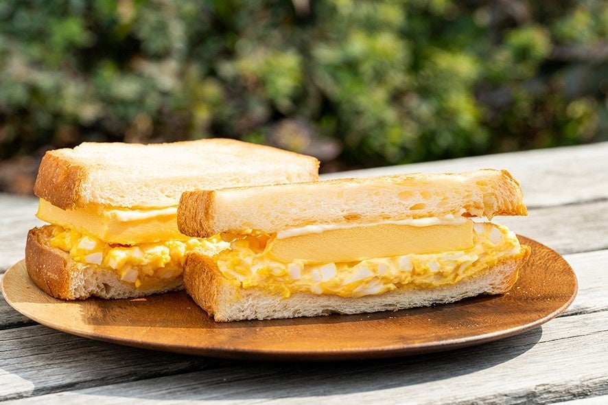 ホットたまごサンド 　［単品］600円（税込）