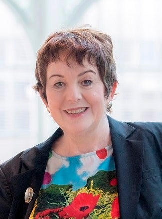 ジリアン・バーカー