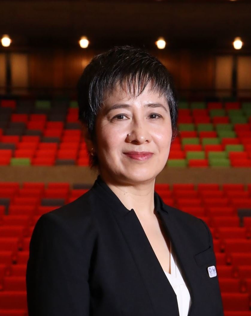 梶 奈生子©ヒダキトモコ