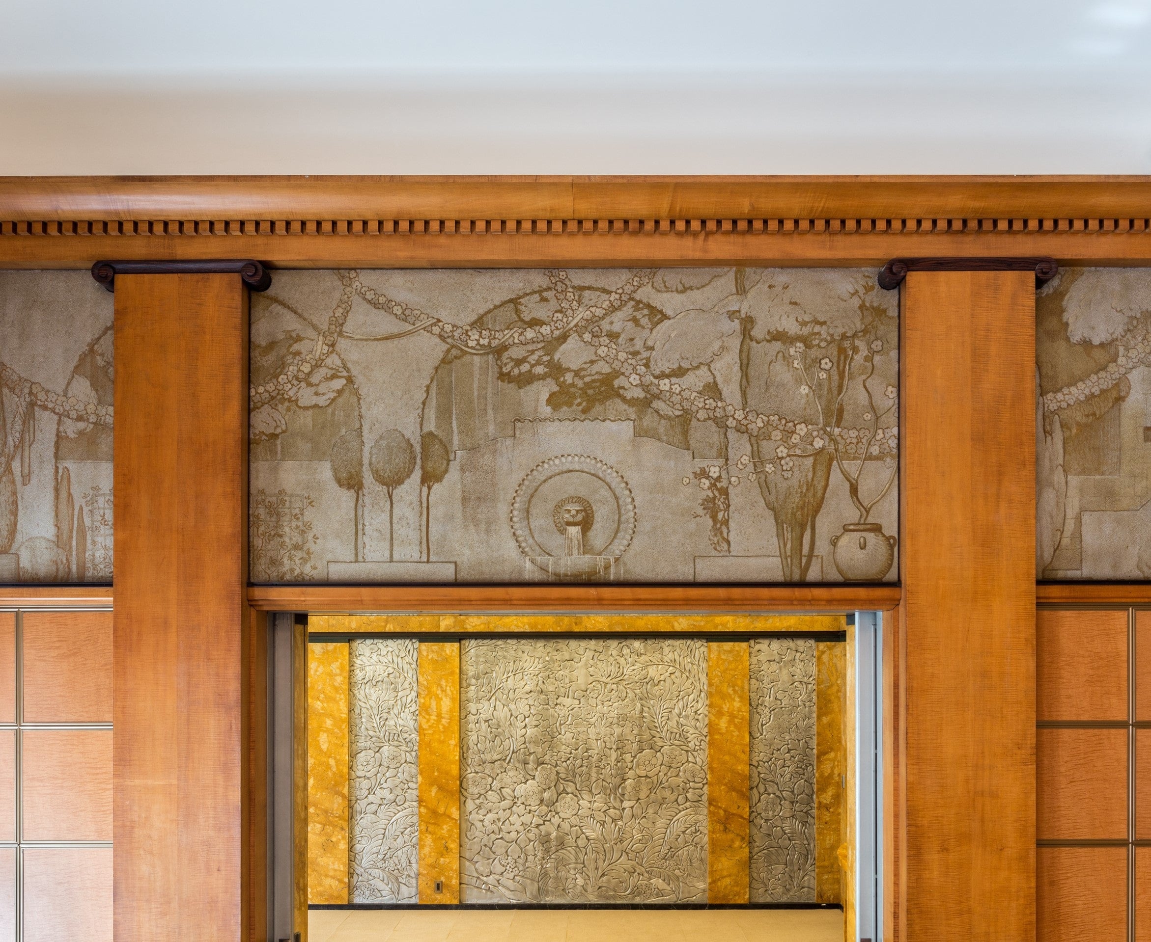 東京都庭園美術館本館　大客室壁画