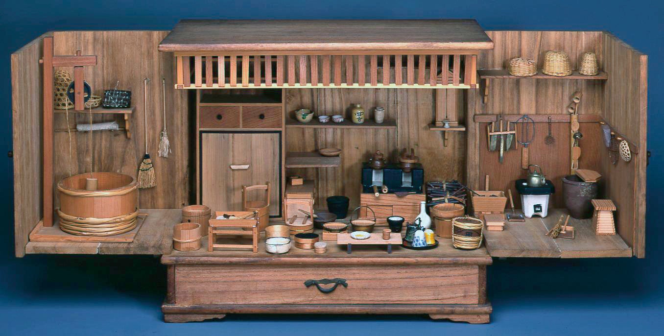 ミニチュア台所道具（明治時代　東京都江戸東京博物館蔵）