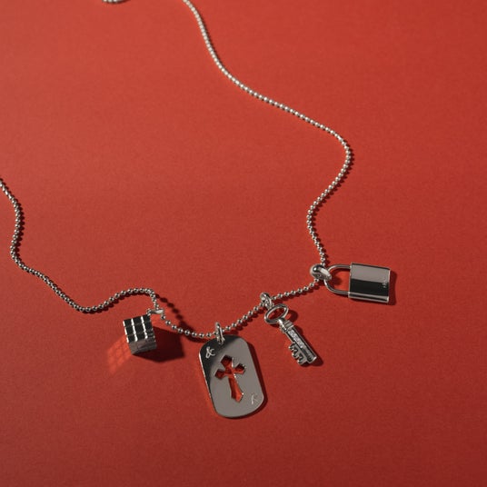 三山凌輝が手掛ける新ブランド「&RADI(アンドラディー)」が 三山凌輝が手掛ける新ブランド「&RADI(アンドラディー)」が