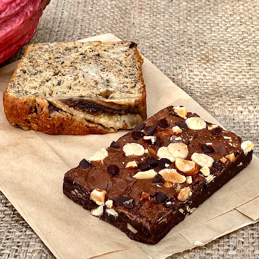 プレミアム バナナブレッド （写真上）、セントルシア ブラウニー（写真下）各¥350