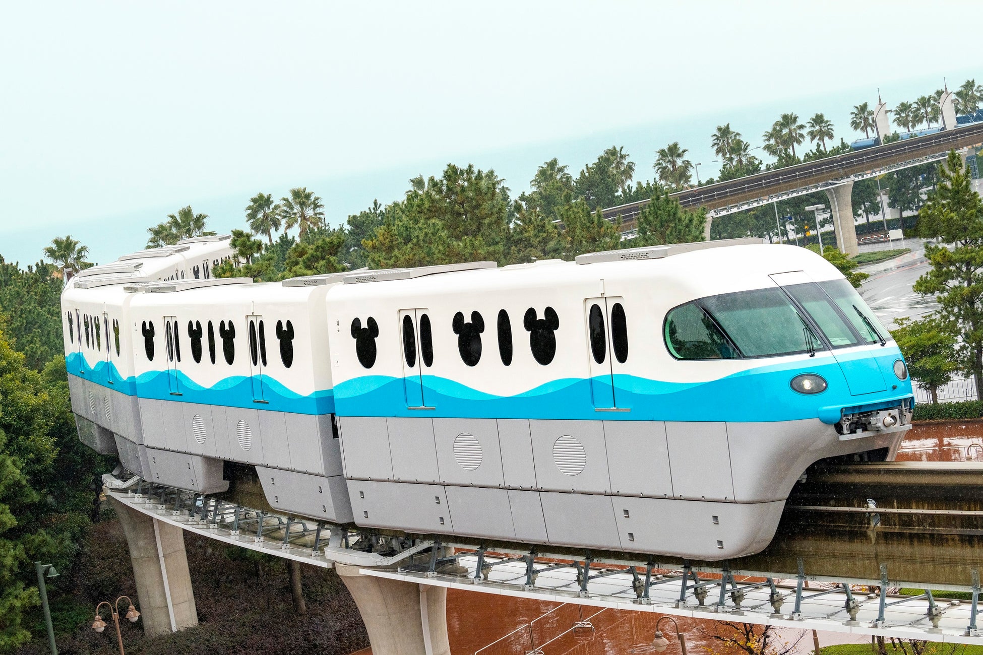 ディズニーリゾートラインの新型車両 リゾートライナー Type C 22年1月18日 火 より3編成目が運行開始 株式会社舞浜リゾートライン のプレスリリース ディズニーリゾートラインの新型車両 リゾートライナー Type C 22年1月18日 火 より3編成目が運行開始 株式会社舞浜リゾートライン のプレスリリース