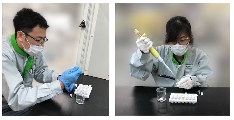 画像：当社のオリーブオイル理化学分析風景