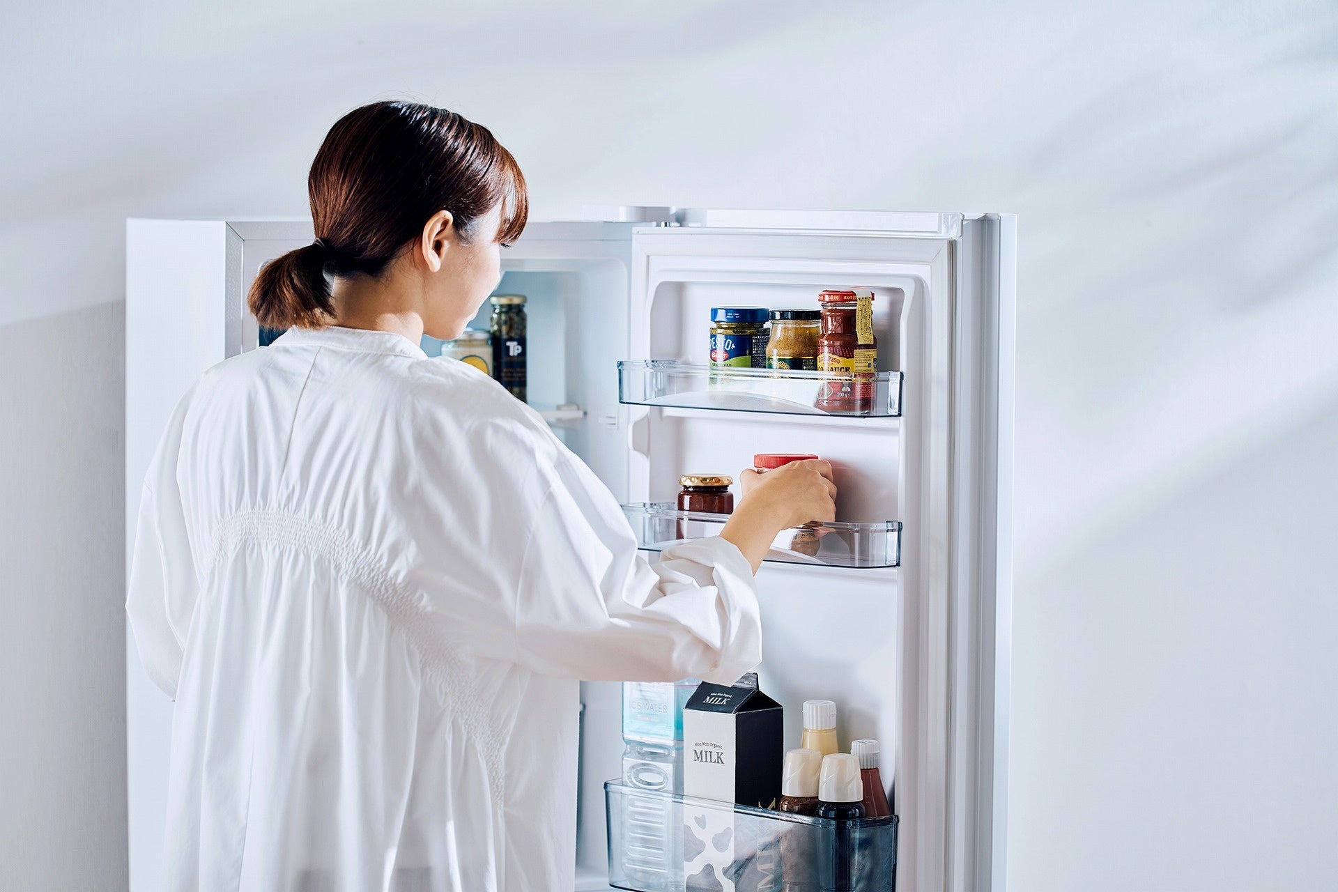 ひとり暮らしの新しいスタンダードに。パーソナルな2ドア冷凍冷蔵庫