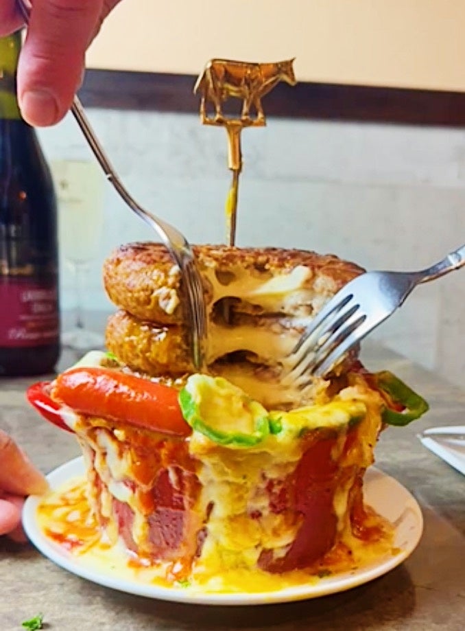 チーズインハンバーグ三段