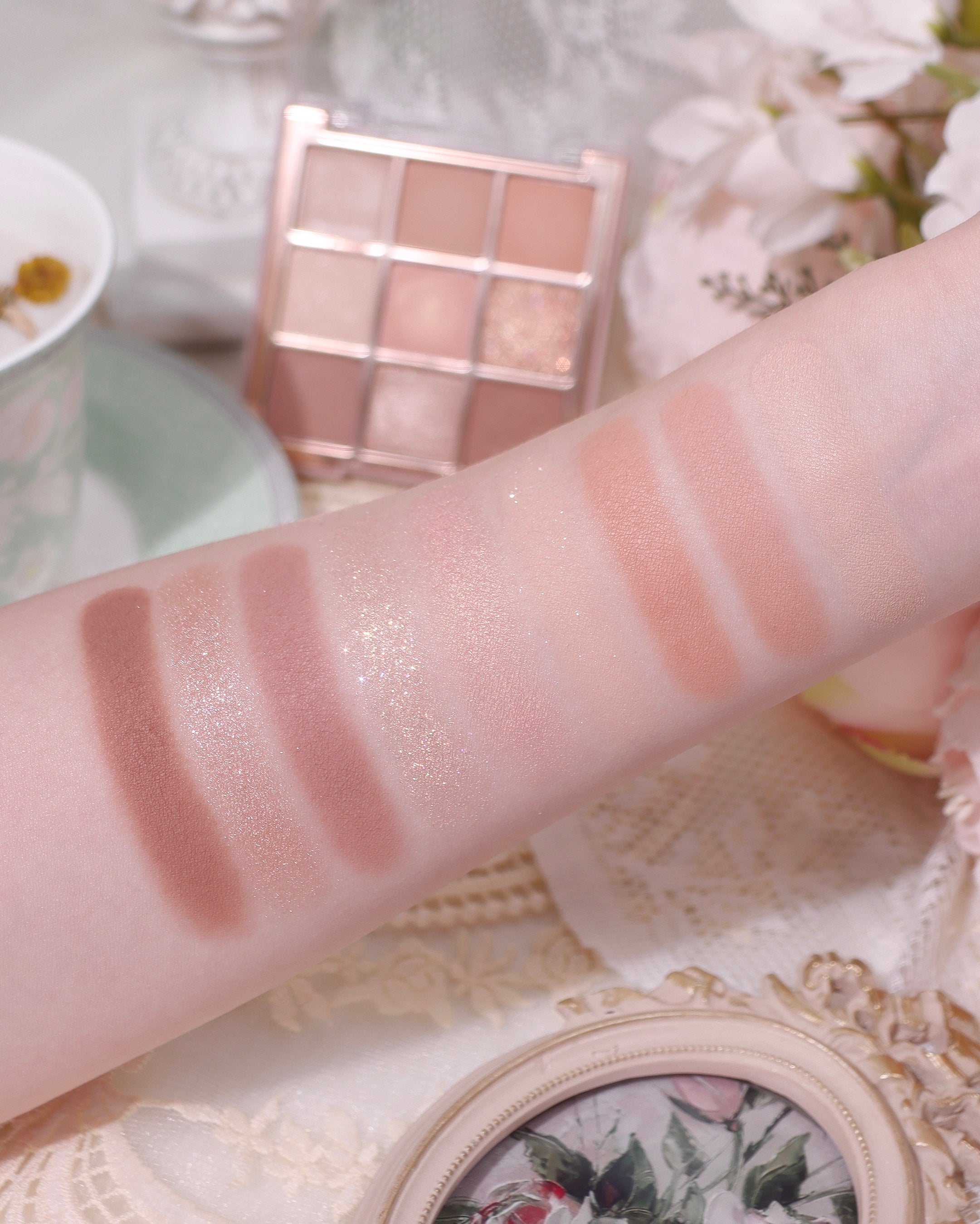涙袋用コンシーラー入り” hina cosmeticsから涙袋メイクや下