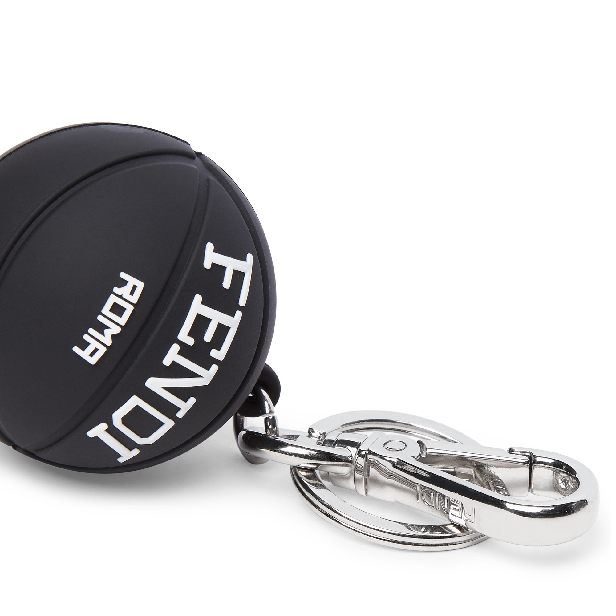 フェンディ、バスケットボールをフィーチャーしたカプセルコレクション