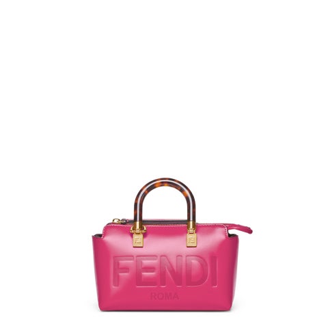 フェンディ、「ミニ バイ ザ ウェイ」の新作を発売! | フェンディ フェンディ、「ミニ バイ ザ ウェイ」の新作を発売! | フェンディ