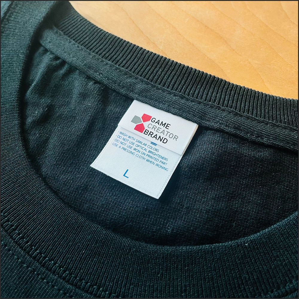 ゲームクリエイターブランドのネームタグ。プロジェクトを進める株式会社ミリアッシュのロゴと、ゲームらしさを合わせたデザインに。