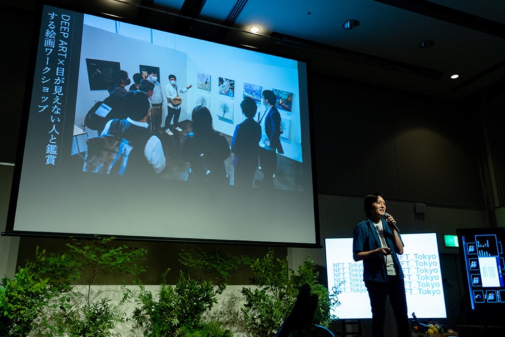 羽田イノベーションシティにて開催した個展での試みについて語る窪田