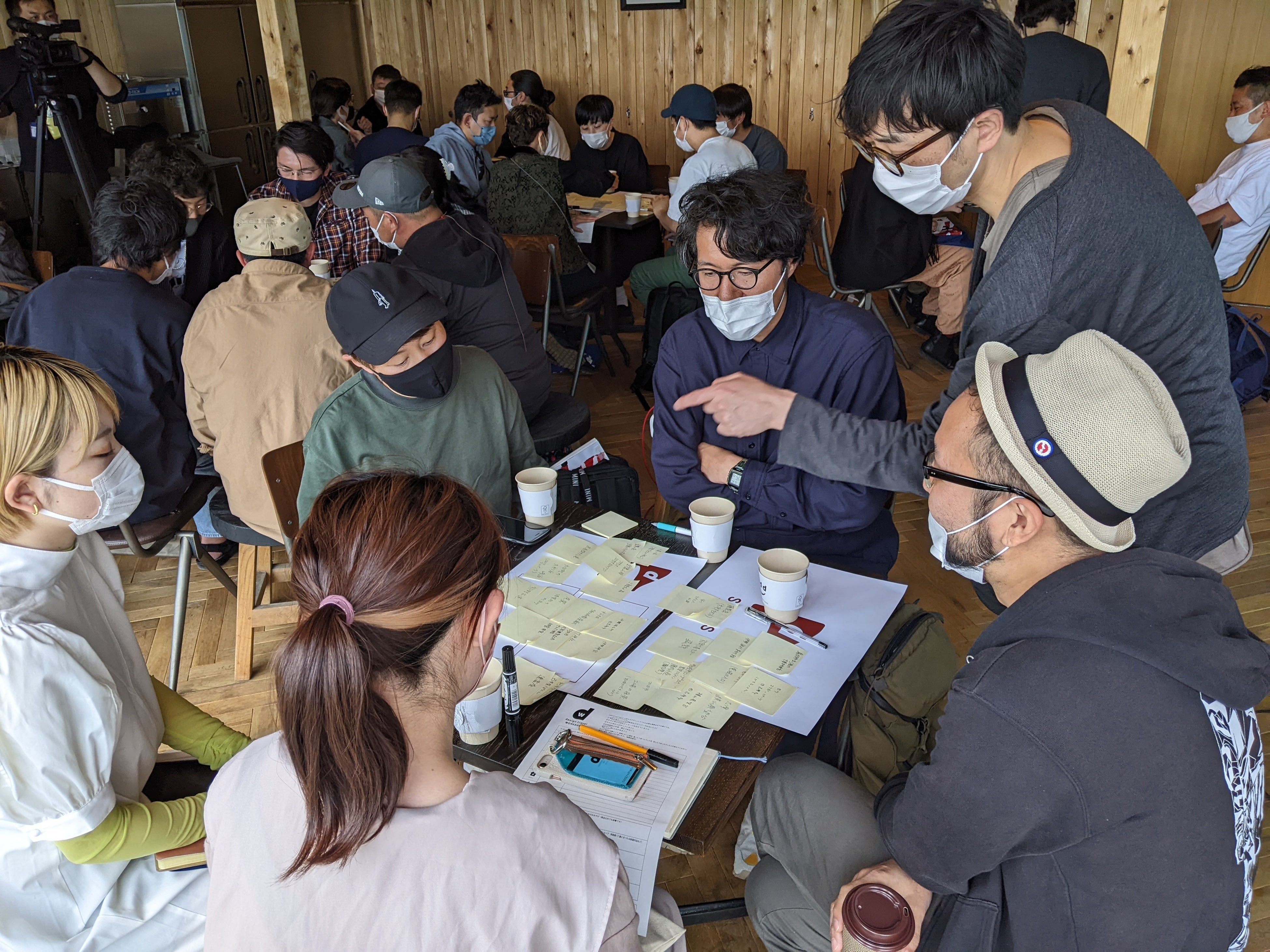 2022年5月に開催した公開編集会議の様子（三重・VISON）