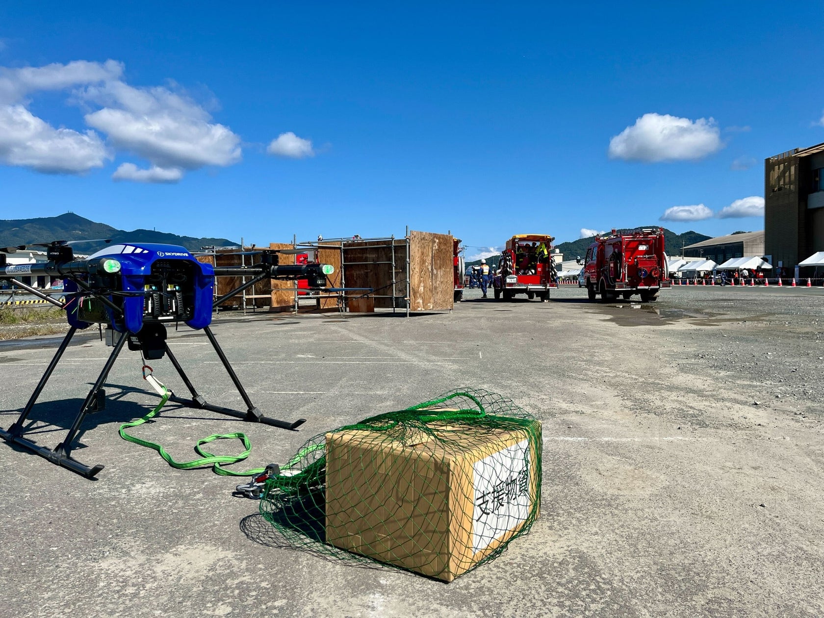 10月12日に福井県庁が主催した「令和6年度福井県総合防災訓練」で、物流ドローン「SkyLift」を活用した災害時の物資搬送訓練を実施