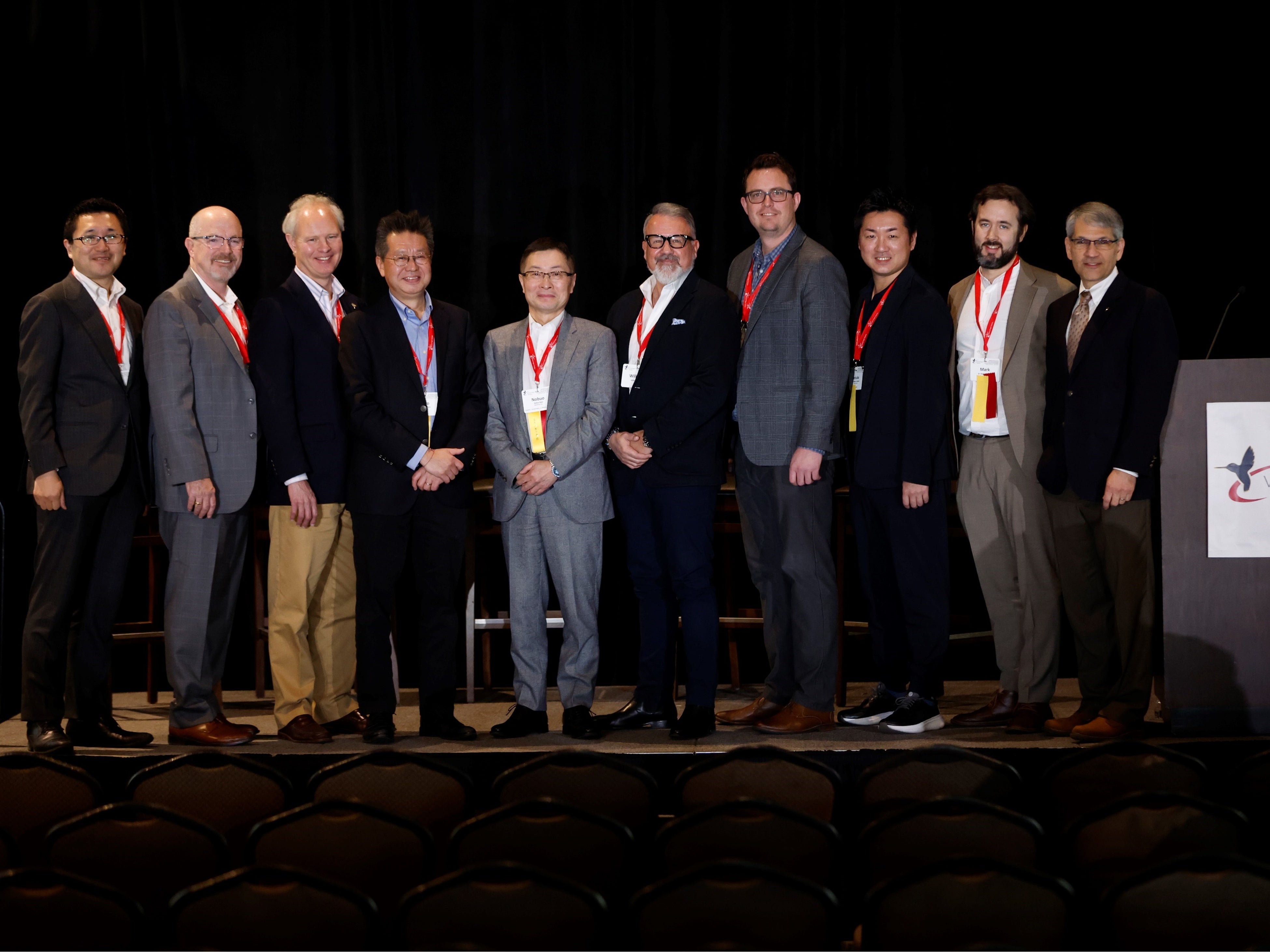 Electric VTOL Symposium 2023でのサウスカロライナ州の関係者とSkyDriveメンバーの集合写真