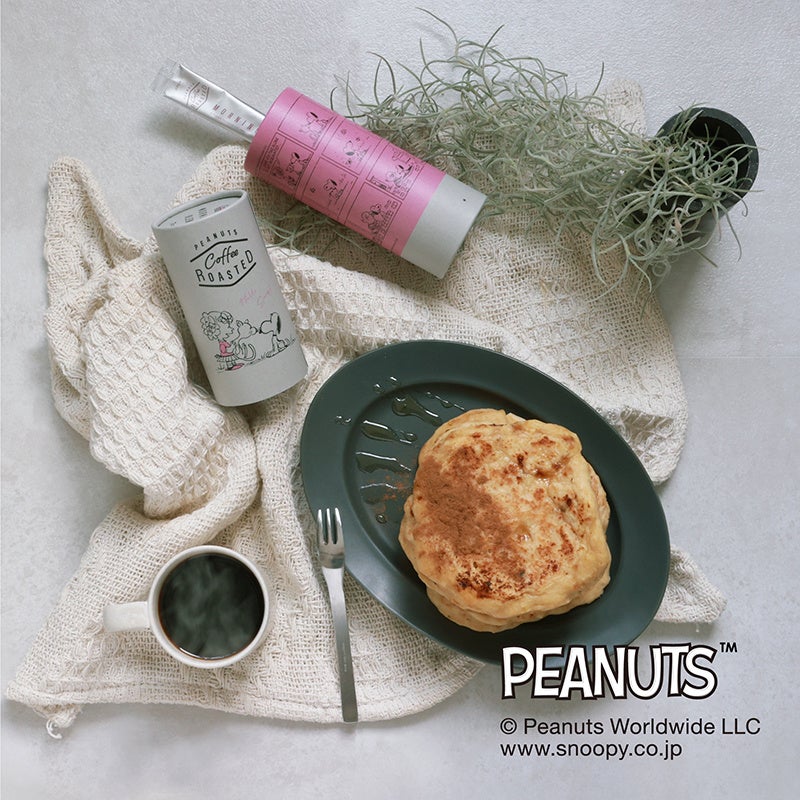 コミックアートがあしらわれた筒型パッケージは、たっぷり7杯入り。モーニングブレンドは朝から笑顔になれそうなショッキングピンクをキーカラーに