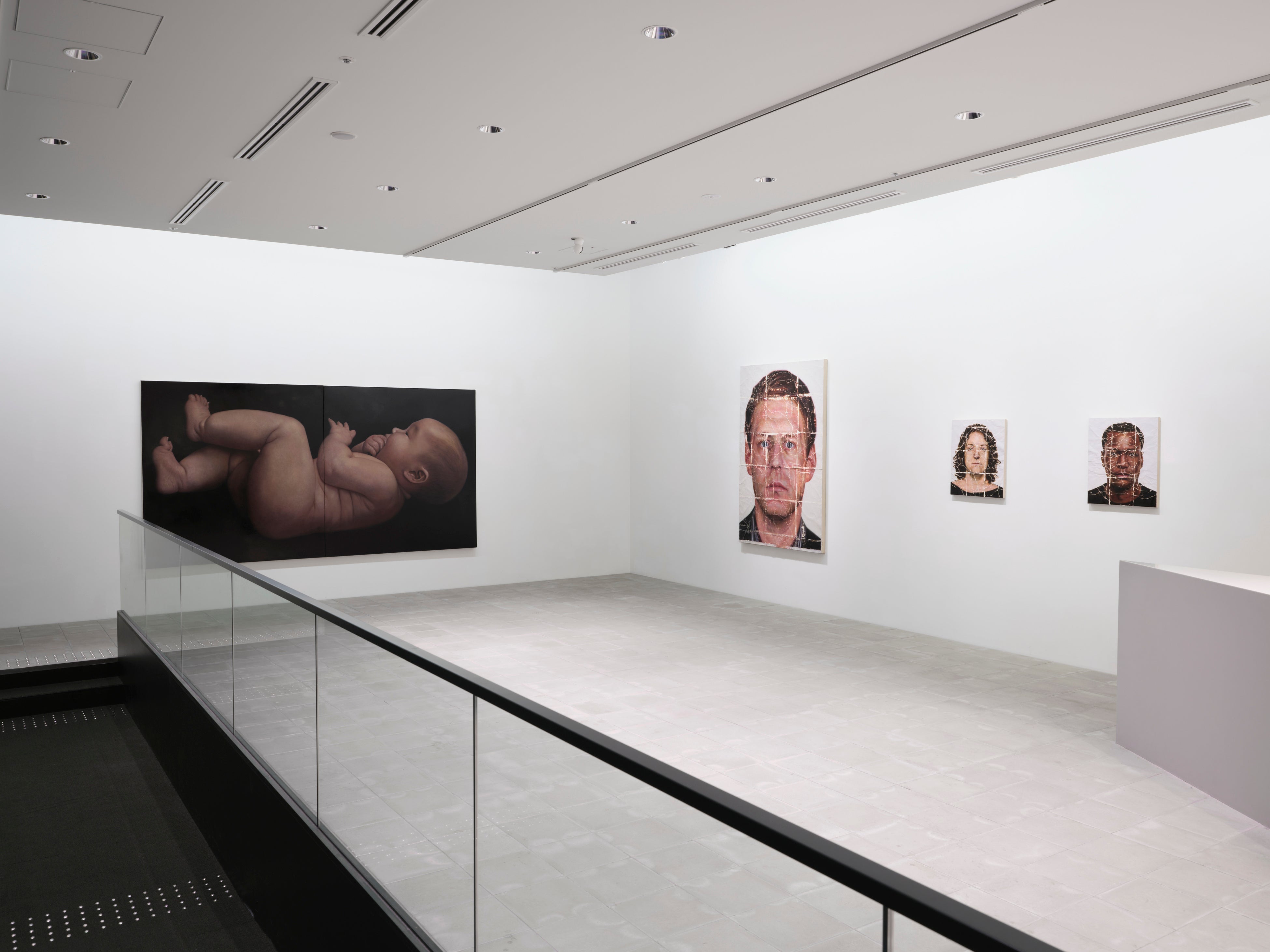 情報化社会における「触れること」を再考する、川端健太 個展「document / skin」をGallery & Bakery Tokyo ８分にて3月7日(土)より開催中