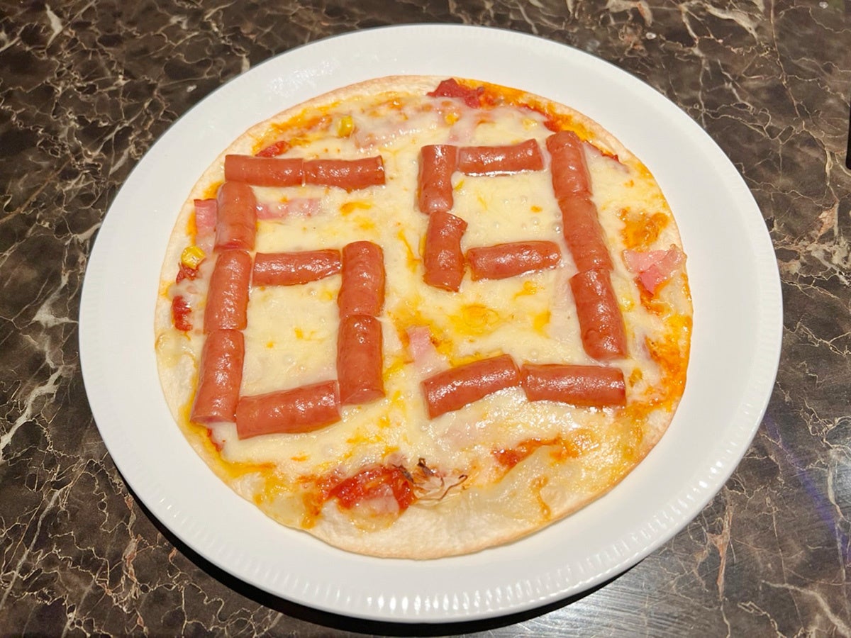 ロック「ロックピザ」