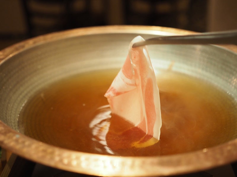 お肉は注文が入ってからカット