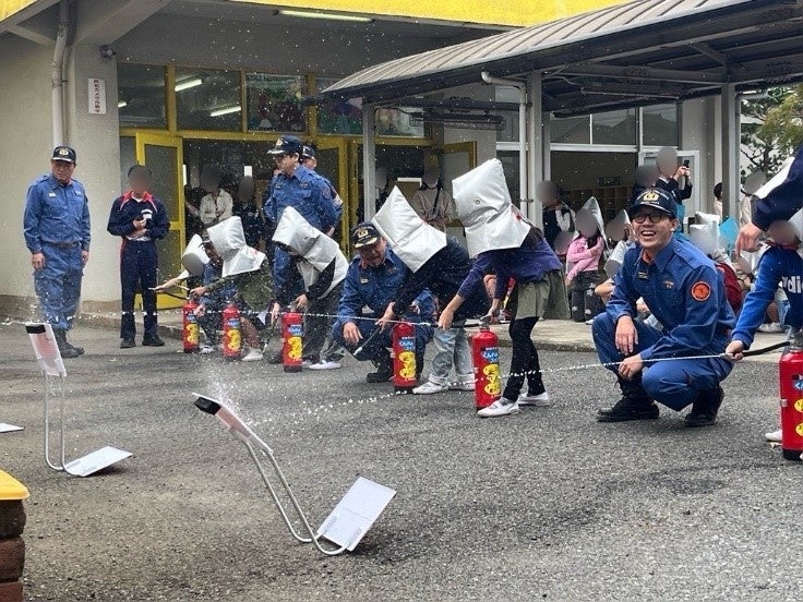 中学生が”先生役”で小学生に防災指導