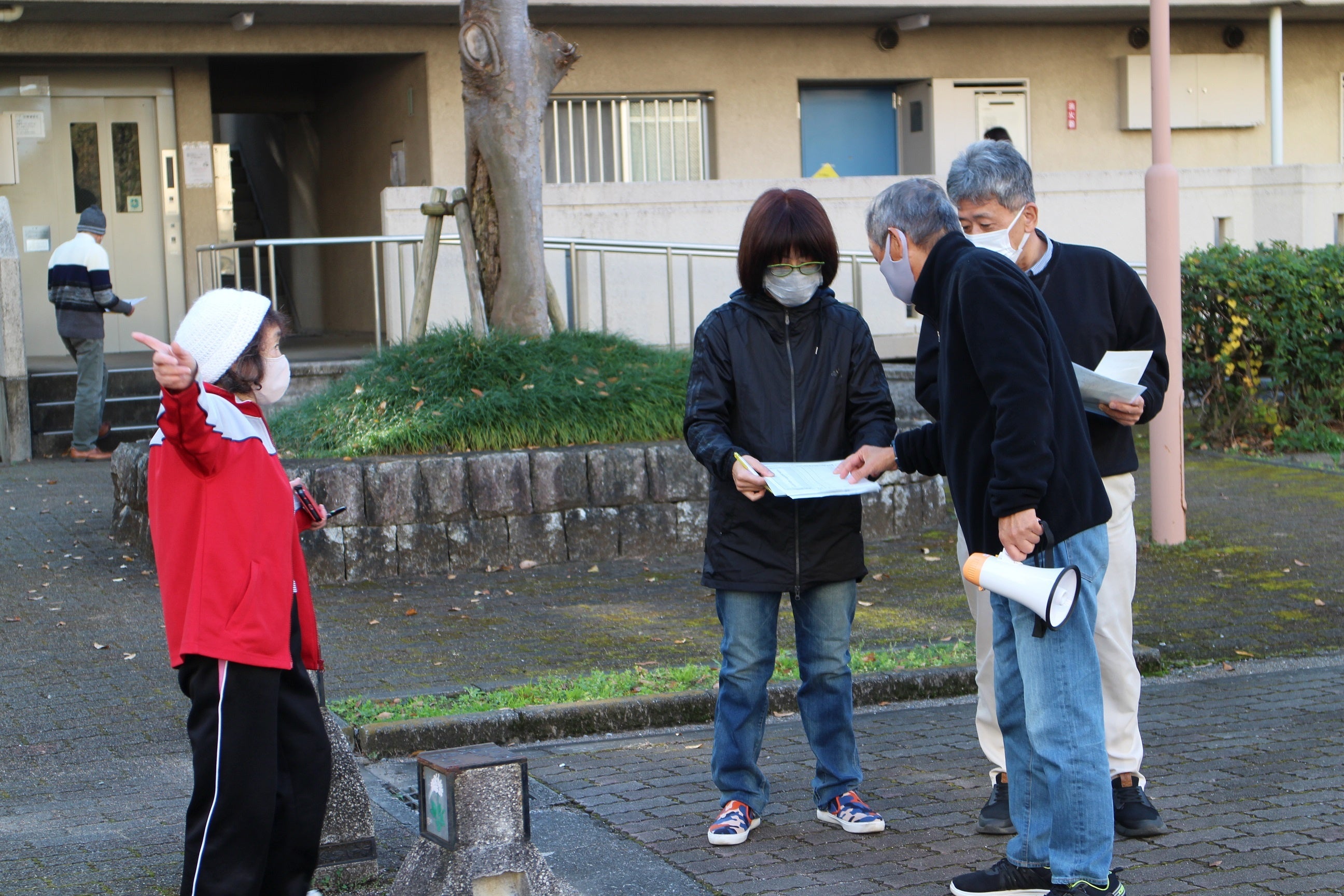 相手がいて自分がいる、お互いをささえあう　永く続く防災訓練