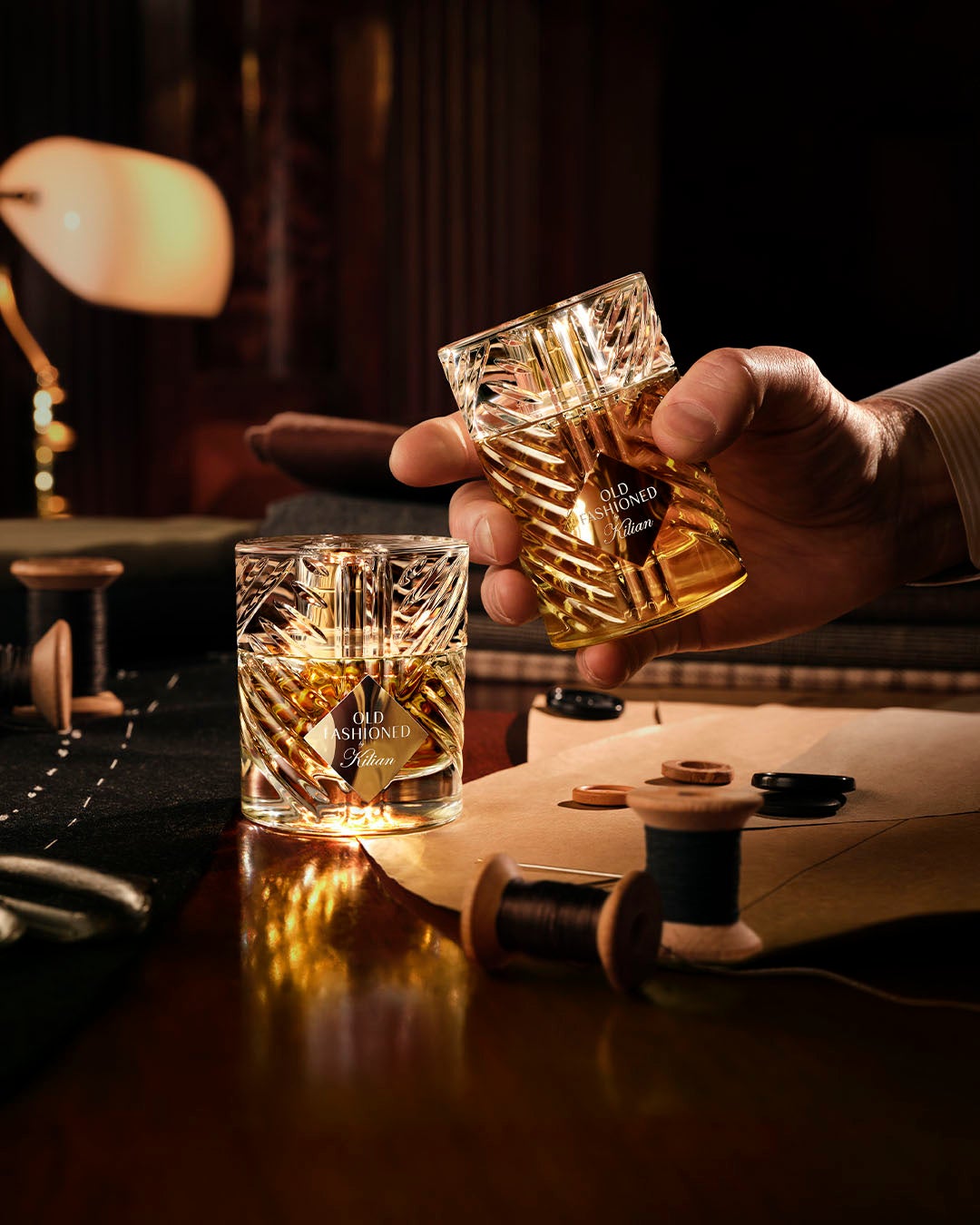 スコットランドで代々受け継がれた名家、ヘネシー一族の団欒へと誘う