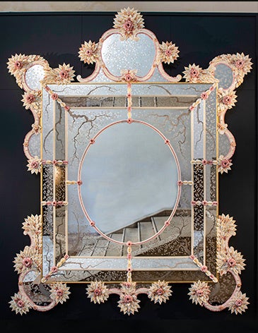 AAV工房で制作した、桜をモチーフとした鏡