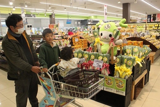 【昨年度のねぎ束販売の様子　食品館ハーズ】