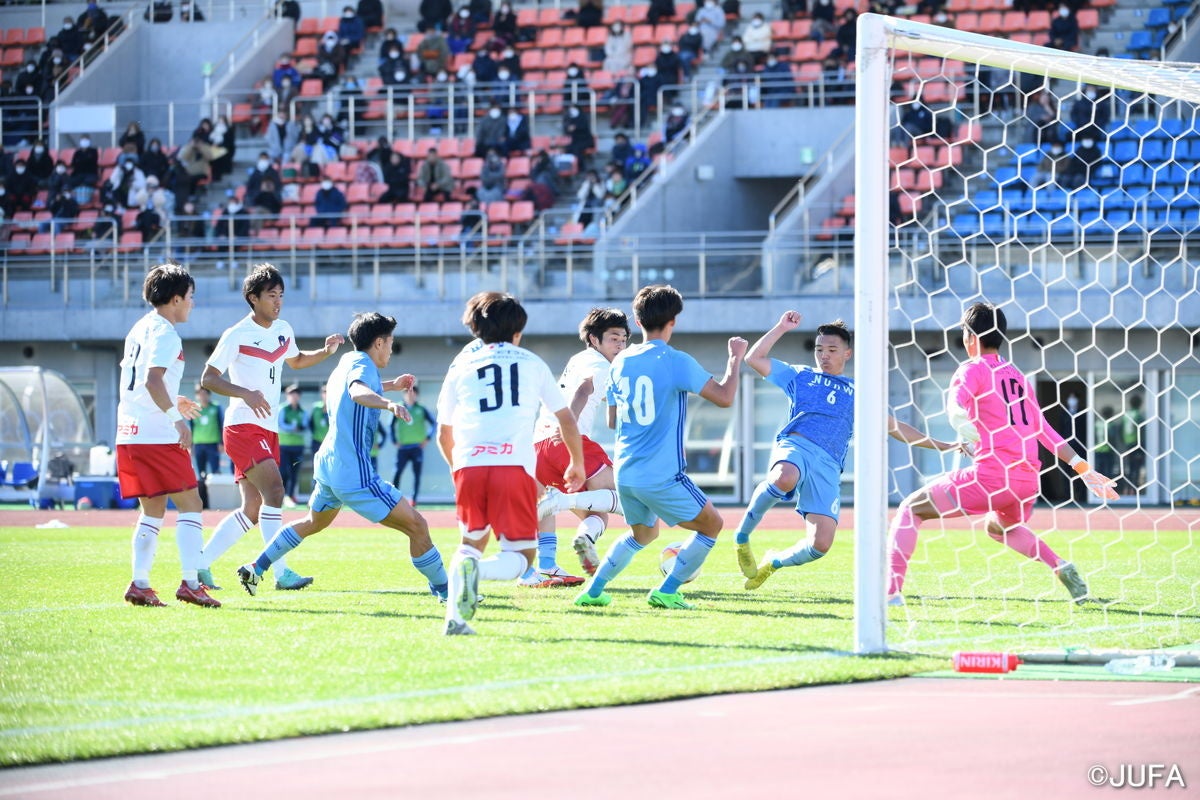 新潟医療福祉大は終了間際のセットプレーで、野開ディランが劇的同点ゴール。